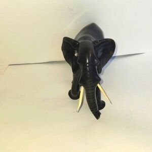 AFRICAN ELEPHANT figurine, Ebony wood